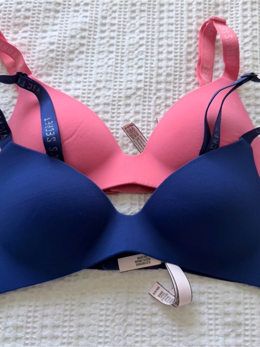 Victoria Secret t-shit bras. Lightly Padded Pink & blue Bra Duo